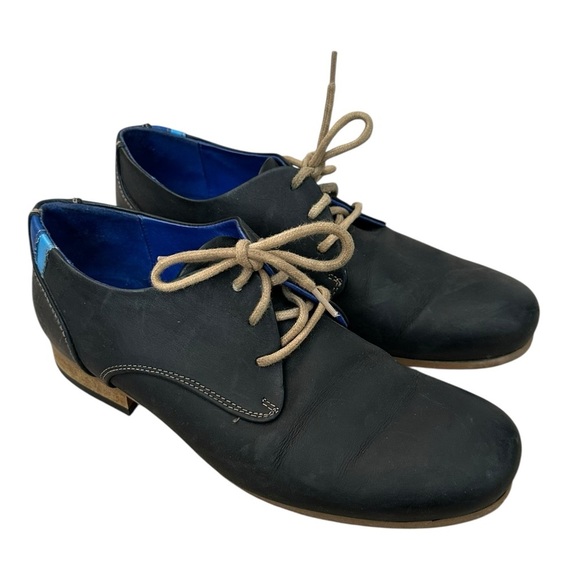 John Fluevog & Iconic CBC Radio Leather Lace Up
Derby Shoe & Black Nubuck Size 8 - Picture 1 of 9